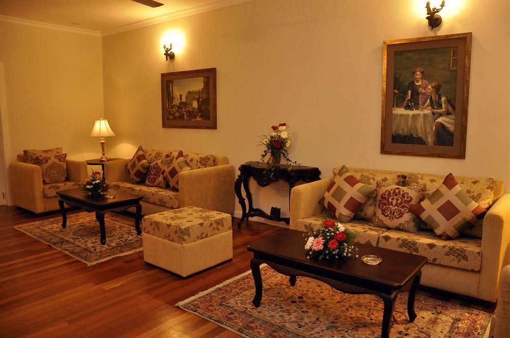 Langdale Boutique Hotel By Amaya Nuwara Eliya Bagian luar foto