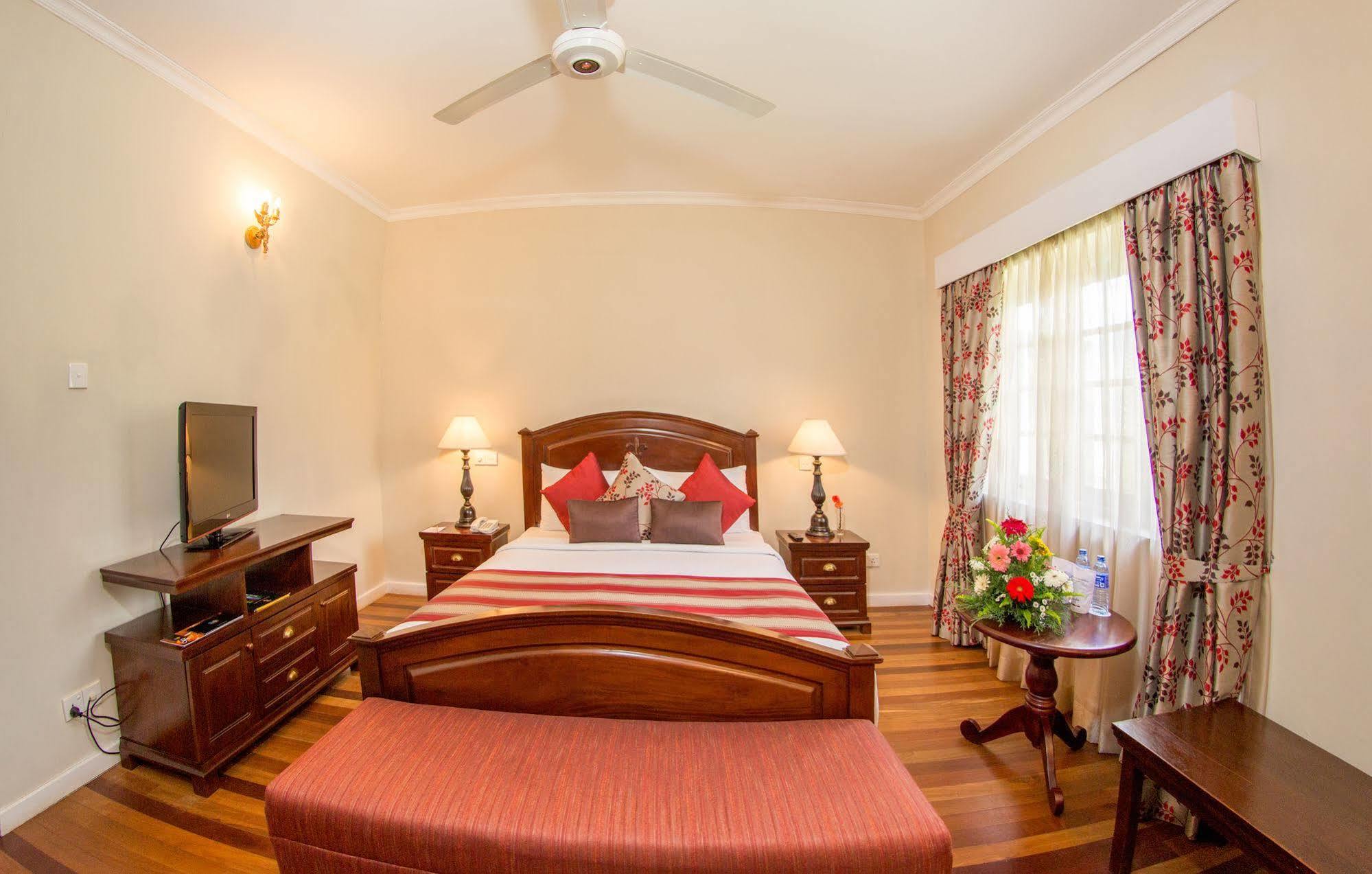Langdale Boutique Hotel By Amaya Nuwara Eliya Bagian luar foto