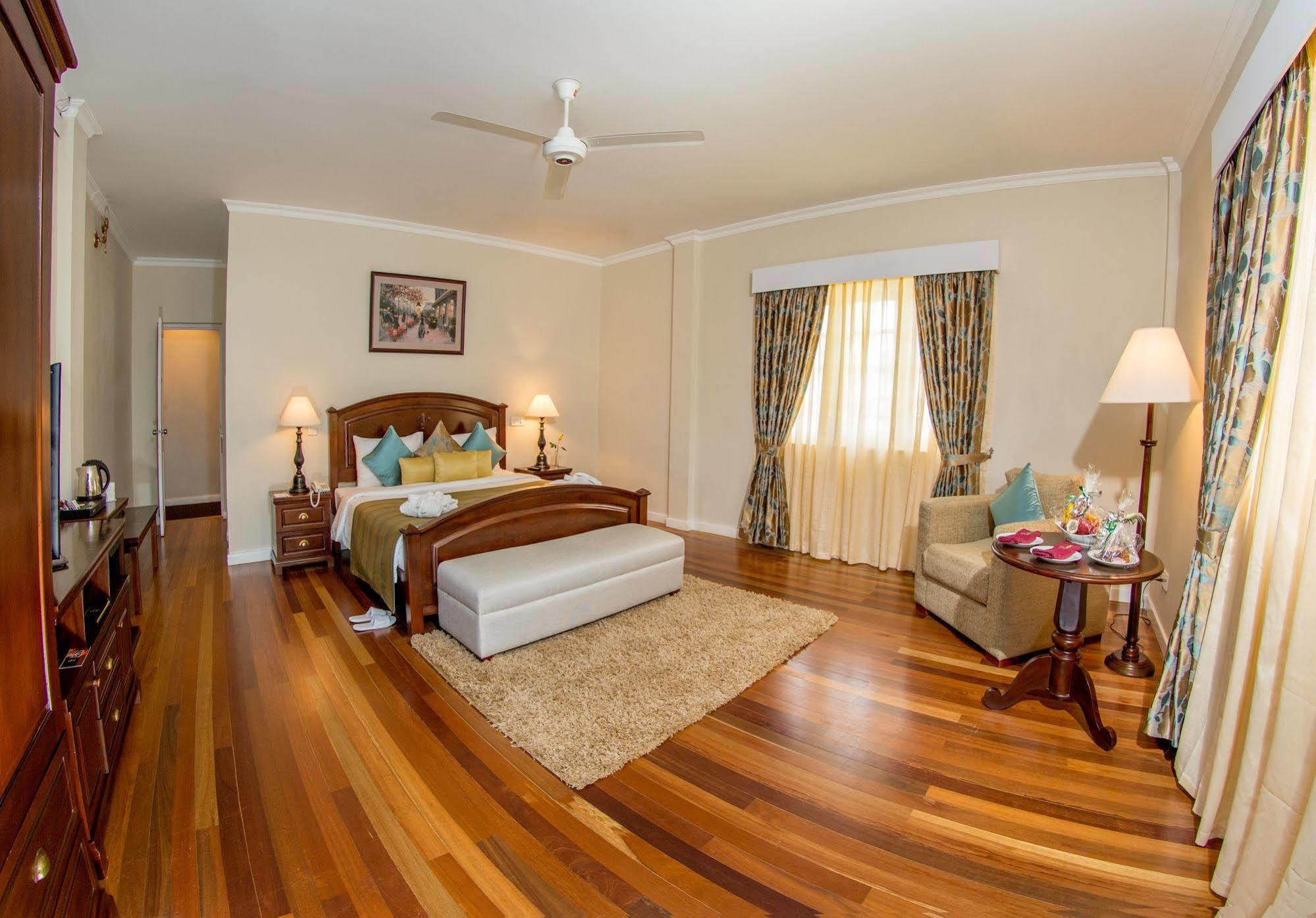 Langdale Boutique Hotel By Amaya Nuwara Eliya Bagian luar foto